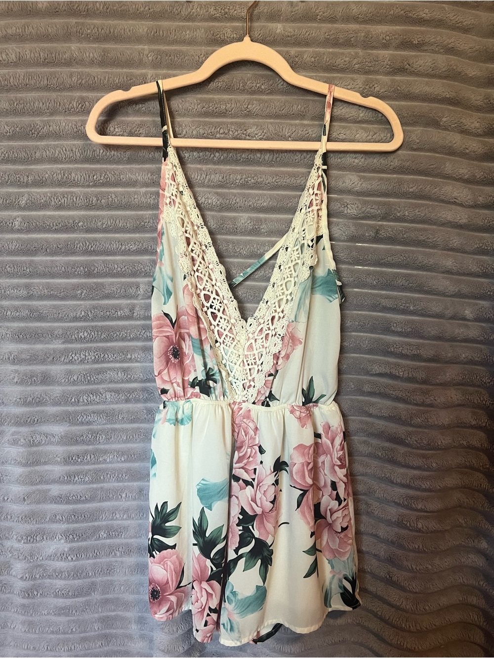 Floral Lace Trim Romper in Soft Pink & Mint